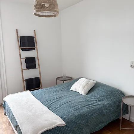 Vue Parc Montjuzet Avec Garage